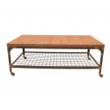 Mesa de centro industrial con ruedas