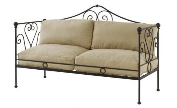 ¿Cómo decorar un patio exterior con poco dinero? - Forja Hispalense